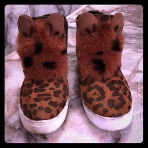 Women Size 8 cheetah shoes